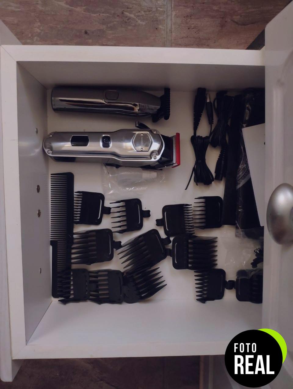 maquina-cortar-pelo-hombre-barbero-1-foto-2