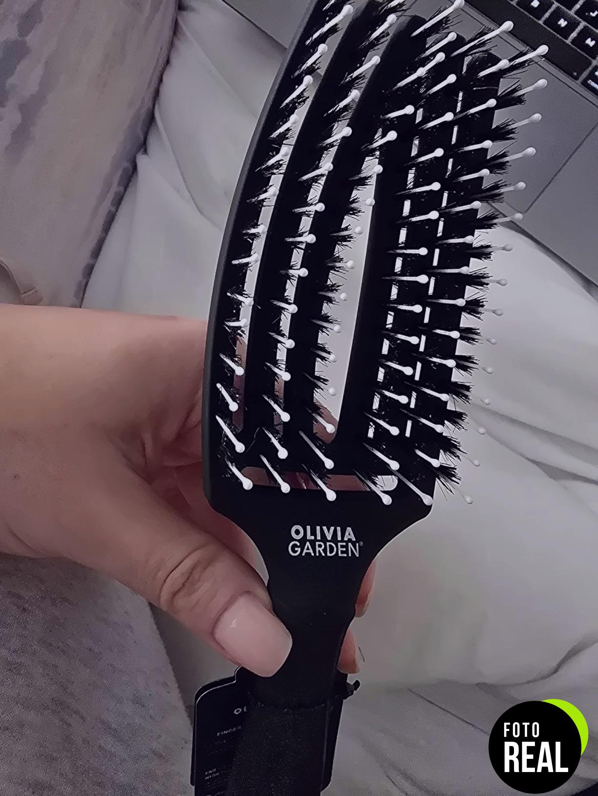 olivia-garden-fingerbrush-detangler-black-medium-foto-1